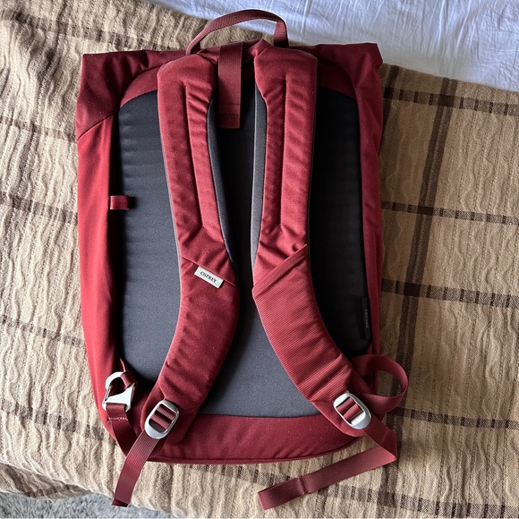 NWT Osprey  arcane roll top acorn red 22L 16 inch laptop everyday backpack - Picture 2 of 3